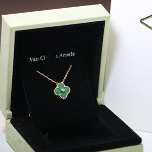 Van Cleef & Arpels Vintage Alhambra pendant